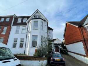 3 bed, apartment with far reaching views