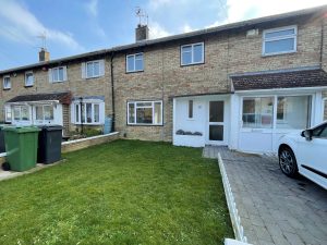 well presented 2 bedroom house in Old Town