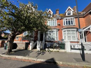 Studio inclusive of bills