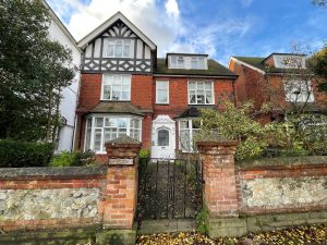First floor flat in Upperton