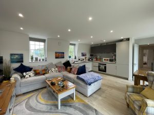21′ Sun balcony in this Luxury Grade II, converted apartment